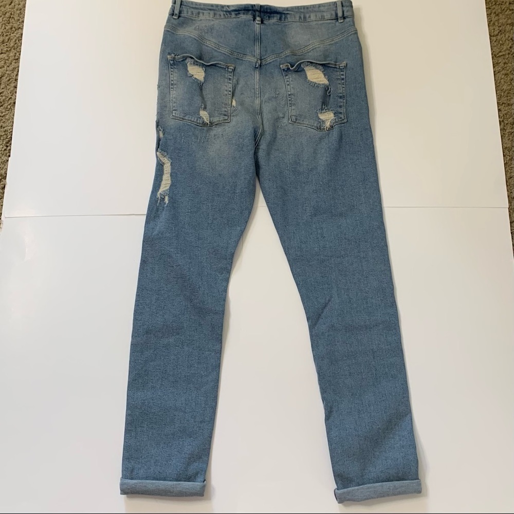 ASOS Design Factory Destroyed Super High Rise Jean - Picture 9 of 14